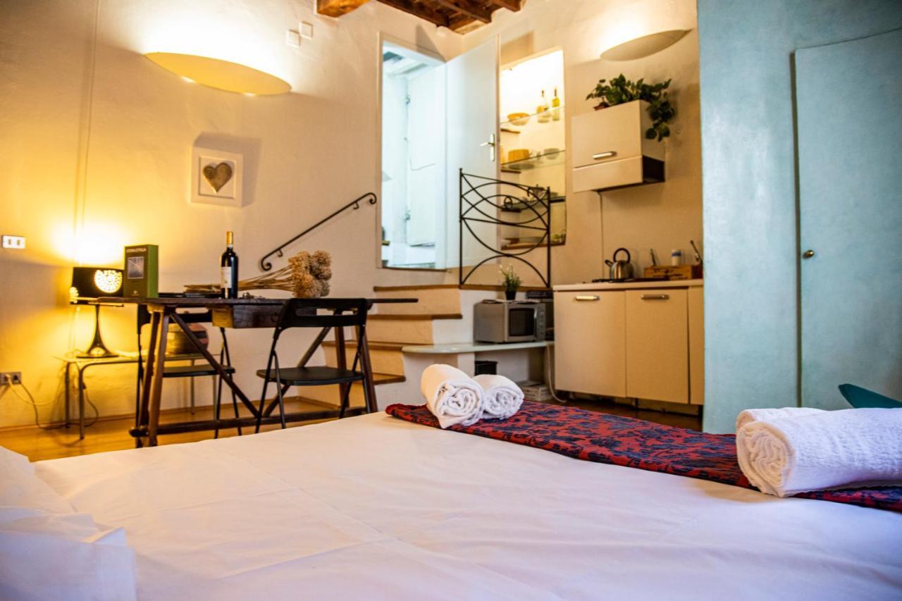 피렌체 Studio In Tornabuoni Within A Renaissance Building 아파트 외부 사진