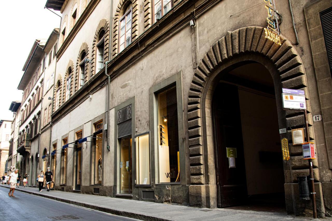 피렌체 Studio In Tornabuoni Within A Renaissance Building 아파트 외부 사진