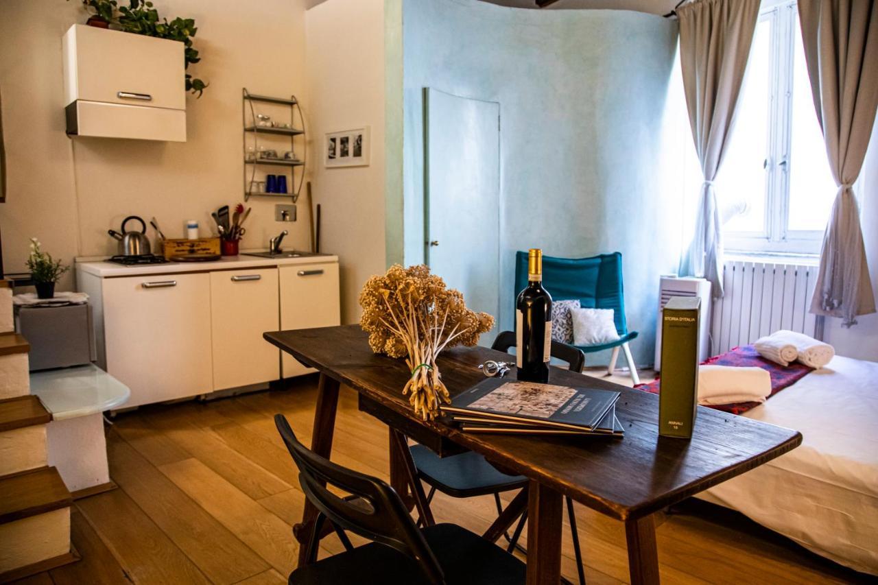 피렌체 Studio In Tornabuoni Within A Renaissance Building 아파트 외부 사진